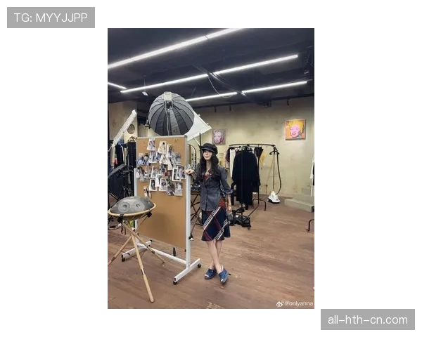 孙一文穿的私服像个移动购物中心，我的月薪都被当背景板了